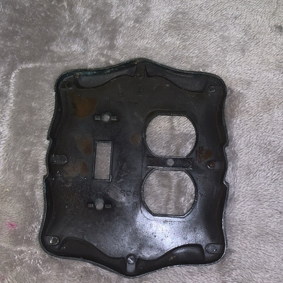 *0104 Vintage Amerock Dual Outlet/Light Switch Plate Cover - Picture 2 of 2